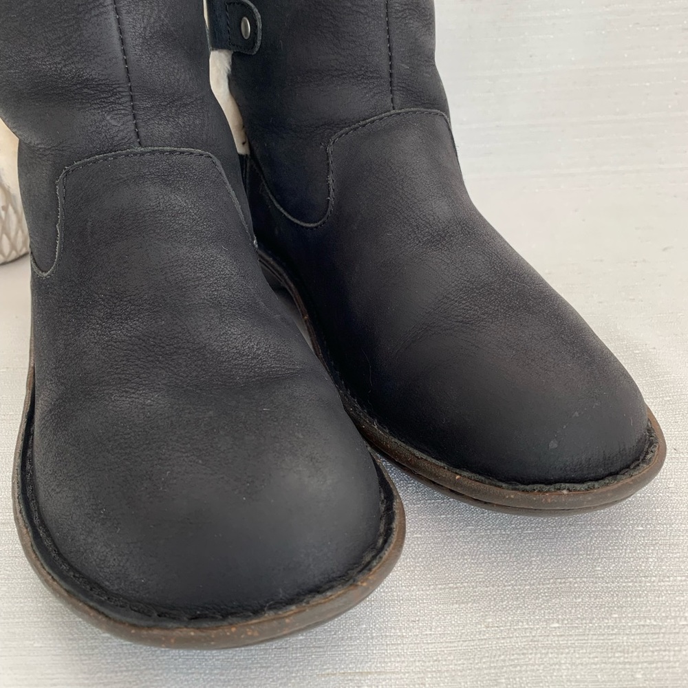 Ugg Akadia Black Suede Leather Sherpa Lined Boots Women's 8 View 5